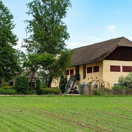 Gutshof Bartl 1 Apartment Klagenfurt am Woerthersee Exterior photo